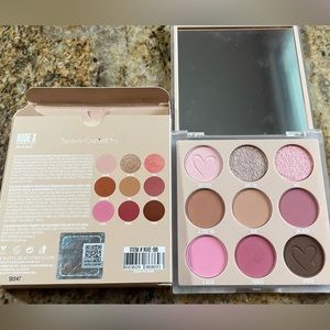 My Atraction Shadow Pallete